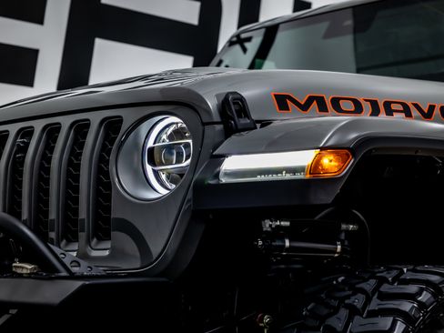 Used 2022 Jeep Gladiator Mojave w/ LED Lighting Group image 16