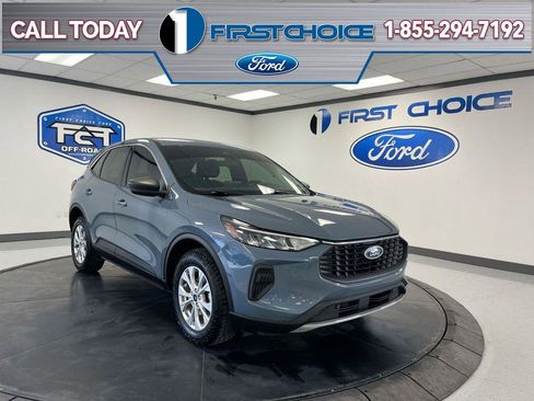 Used 2023 Ford Escape Active image 1
