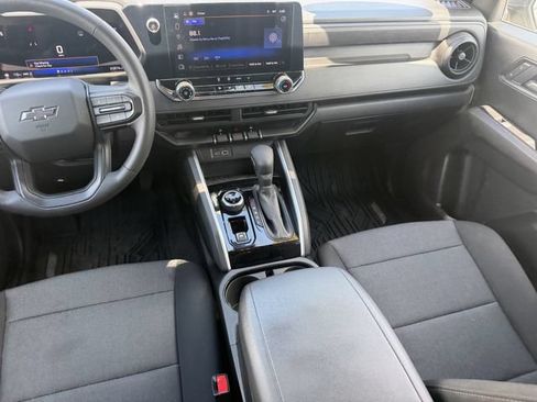 Used 2024 Chevrolet Colorado Trail Boss w/ Advanced Trailering Package AWD/4WD image 17