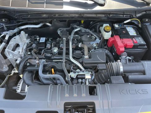 Certified 2025 Nissan Kicks SV w/ SV Premium Package FWD image 22