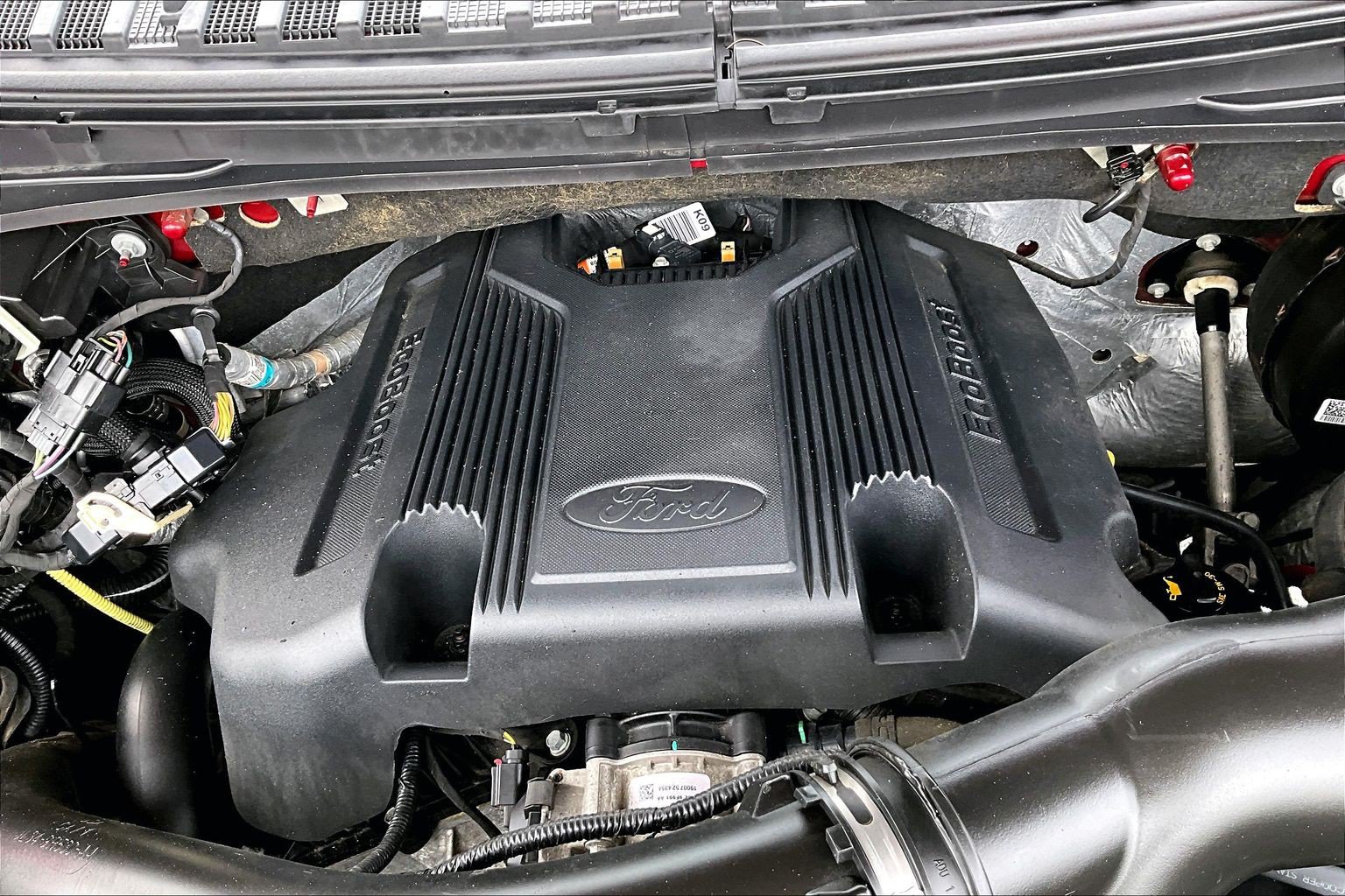 Used 2019 Ford Expedition Limited w/ Equipment Group 303A AWD/4WD image 32