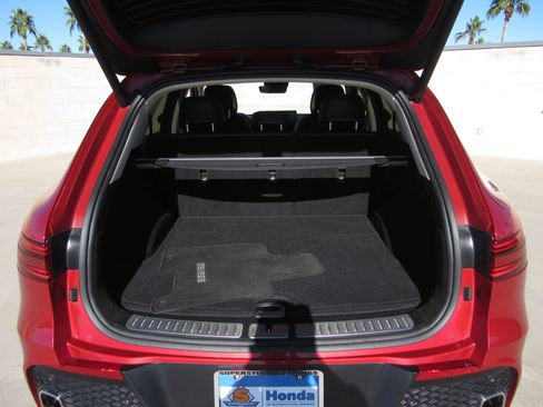 Used 2024 Genesis GV70 2.5T w/ Advanced Package image 13