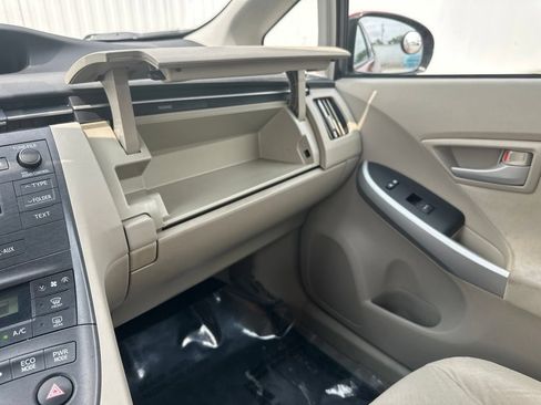 Used 2010 Toyota Prius Two FWD image 45