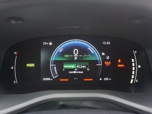 Used 2025 Toyota Camry SE w/ Convenience Package image 5