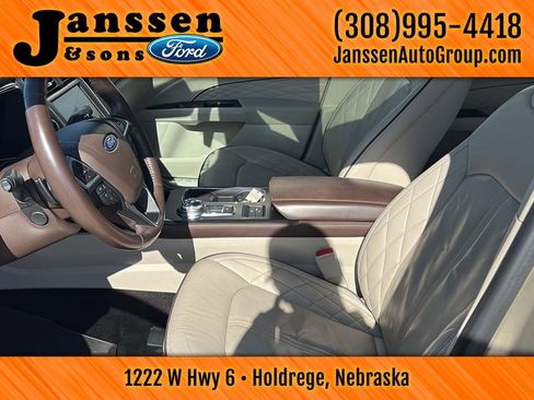 Used 2018 Ford Fusion Platinum image 10