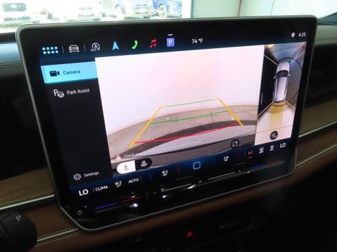 New 2026 Volkswagen Tiguan SEL R-Line image 19