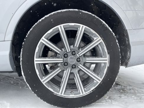 Used 2019 Audi Q7 3.0T Premium w/ Convenience Package image 23