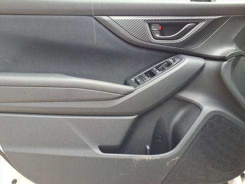 Used 2023 Subaru Crosstrek 2.0i image 11