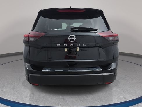 Certified 2025 Nissan Rogue SV FWD image 6