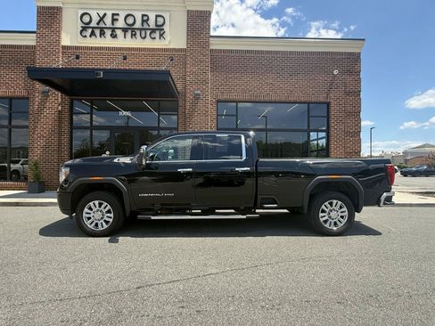 Used 2022 GMC Sierra 2500 Denali w/ Denali Ultimate Package AWD/4WD image 3