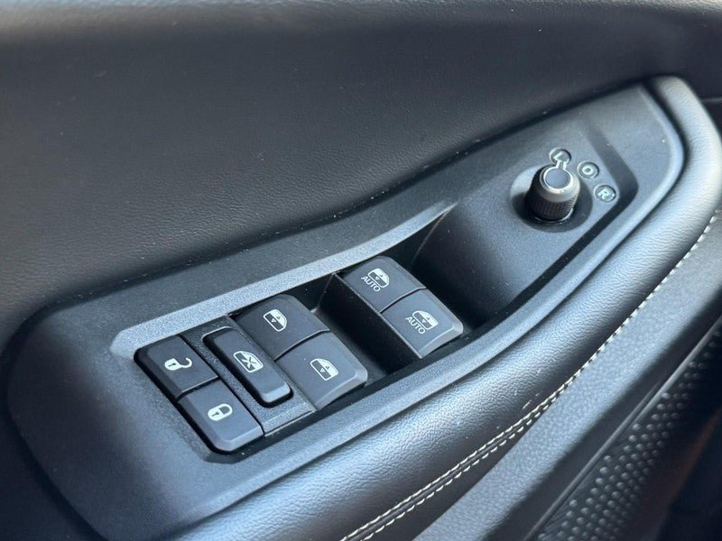 Used 2024 Jeep Grand Cherokee Laredo X AWD/4WD image 27