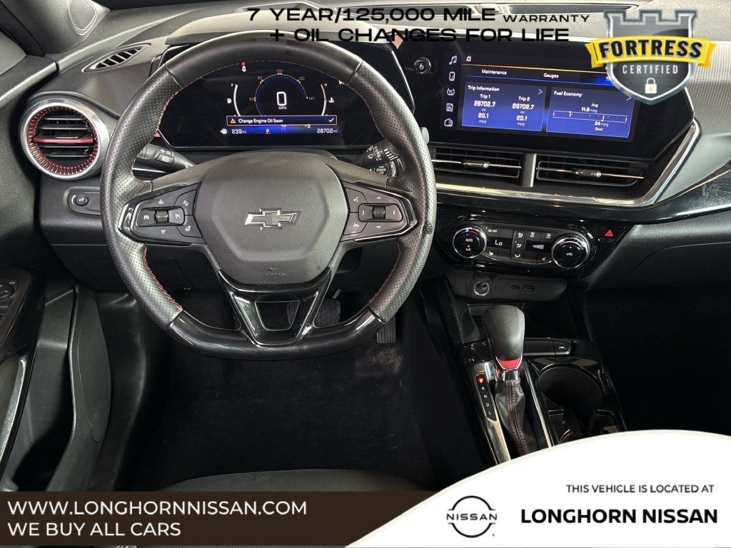 Used 2024 Chevrolet Trax RS w/ Sunroof Package FWD image 10