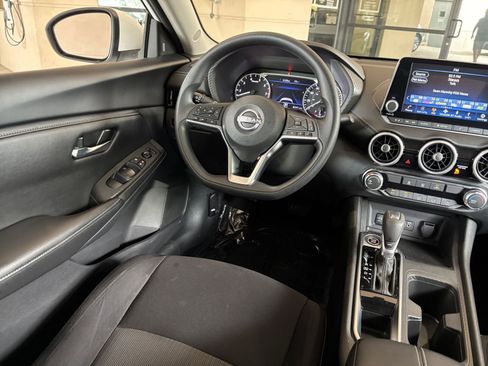 Used 2025 Nissan Sentra SV FWD image 32