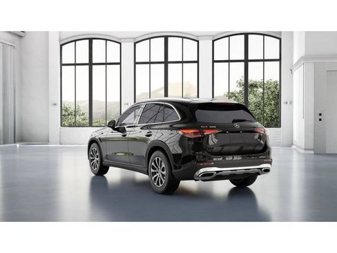Used 2026 Mercedes-Benz GLC 300 4MATIC image 28