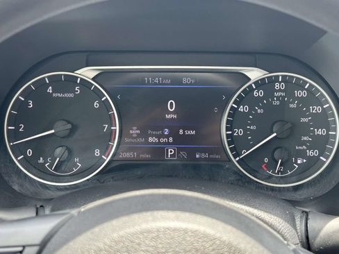 Used 2025 Nissan Sentra SV FWD image 28