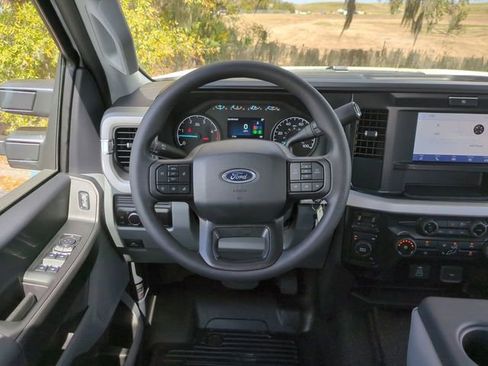 New 2026 Ford F250 XL w/ XL Chrome Package AWD/4WD image 16