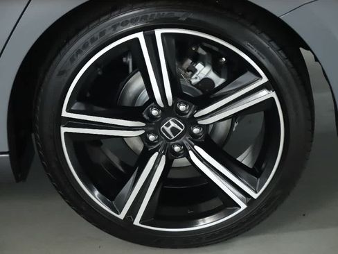 Used 2023 Honda Accord Sport image 40