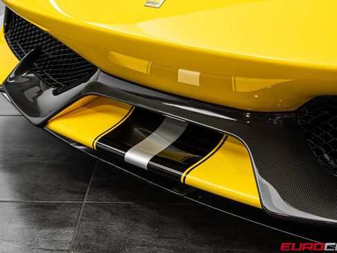 Used 2020 Ferrari 488 Pista Coupe RWD image 15