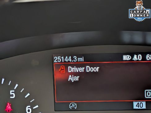 Used 2022 Ford Escape SE w/ SE Sport Appearance Package AWD/4WD image 16