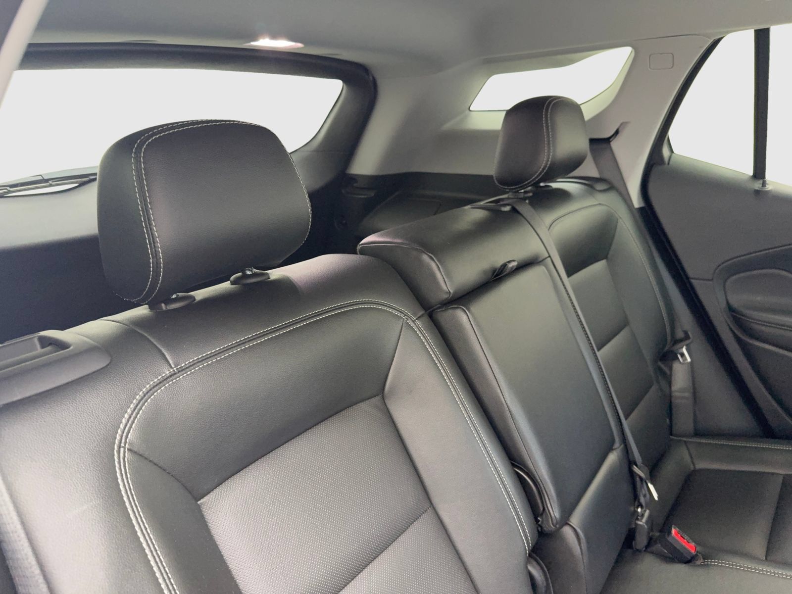 Used 2024 GMC Terrain SLT FWD image 47