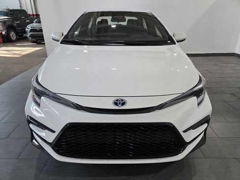 Used 2025 Toyota Corolla SE image 8