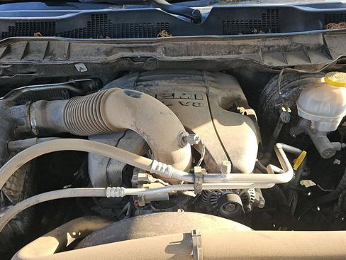 Used 2019 RAM 1500 Big Horn AWD/4WD image 9