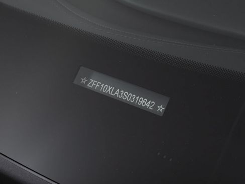 Used 2025 Ferrari 12Cilindri RWD image 28