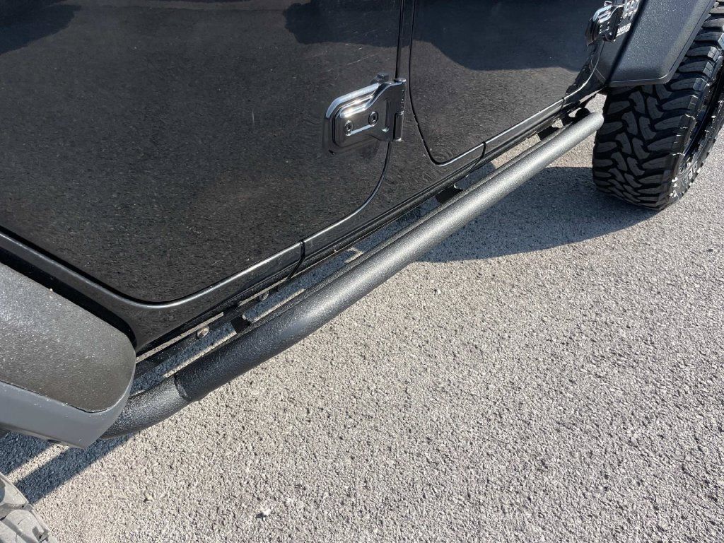 Used 2018 Jeep Wrangler Unlimited Sahara AWD/4WD image 28