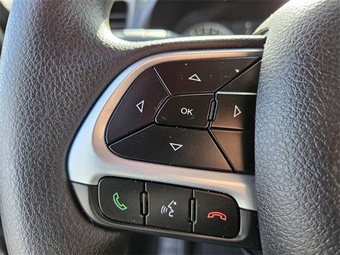 Used 2023 Jeep Renegade Latitude image 27