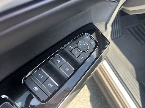Certified 2024 Nissan Pathfinder Platinum AWD/4WD image 23