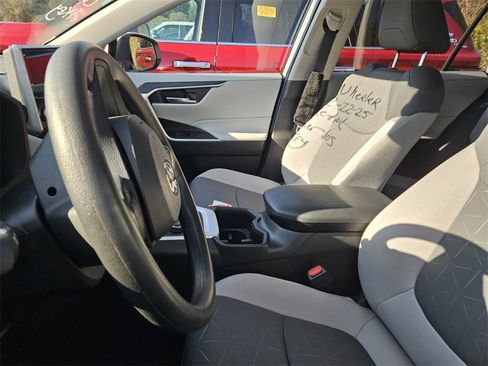 Used 2023 Toyota RAV4 XLE image 6