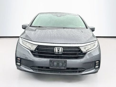 Certified 2024 Honda Odyssey Touring image 2