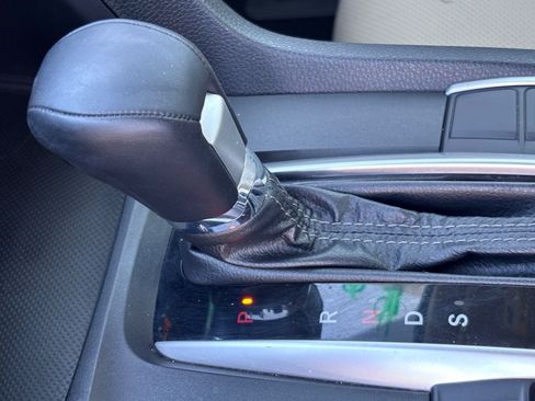 Certified 2019 Honda Civic Touring image 28