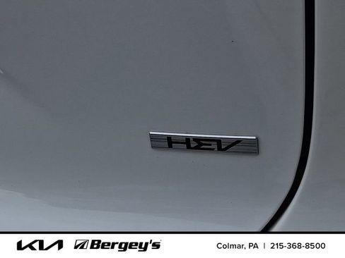 Certified 2024 Kia Niro LX FWD image 32