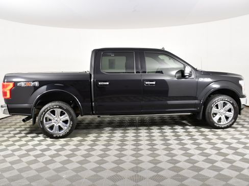 Used 2019 Ford F150 Lariat w/ Equipment Group 502A Luxury AWD/4WD image 5
