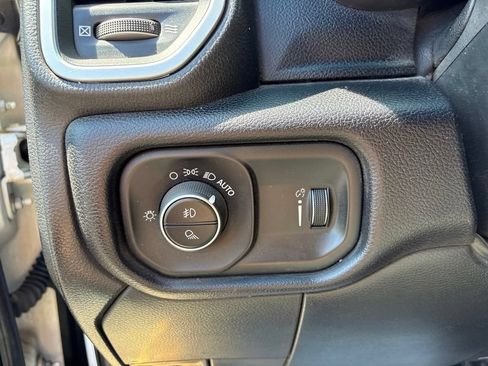 Used 2021 RAM 2500 Big Horn w/ Level 1 Equipment Group AWD/4WD image 16