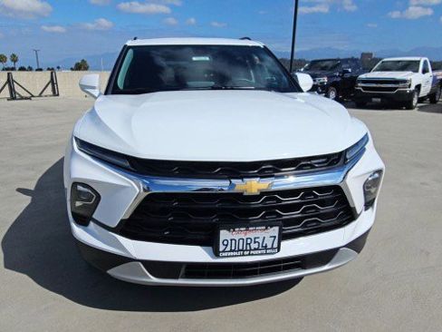 Used 2023 Chevrolet Blazer LT w/ Convenience Package FWD image 3