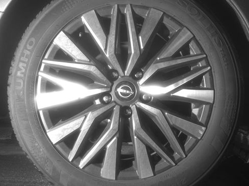 Used 2025 Nissan Altima 2.5 SV image 15