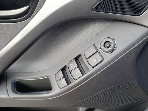 Used 2013 Hyundai Elantra GLS image 25