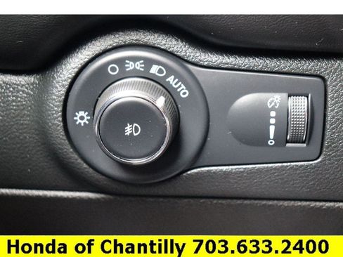 Used 2022 Dodge Durango GT image 16