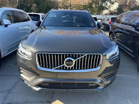 Used 2021 Volvo XC90 T6 Momentum w/ Advanced Package image 2