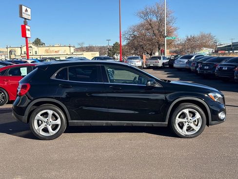 Used 2019 Mercedes-Benz GLA 250 4MATIC image 8