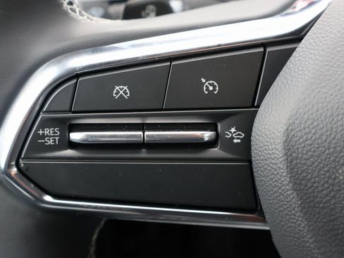 New 2026 Chevrolet Equinox EV LT w/ Convenience Package II FWD image 15