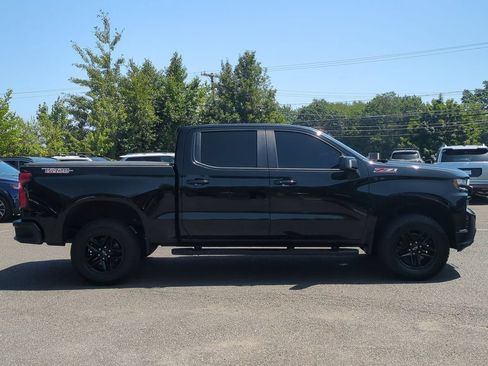 Used 2021 Chevrolet Silverado 1500 LT Trail Boss w/ Convenience Package II AWD/4WD image 2