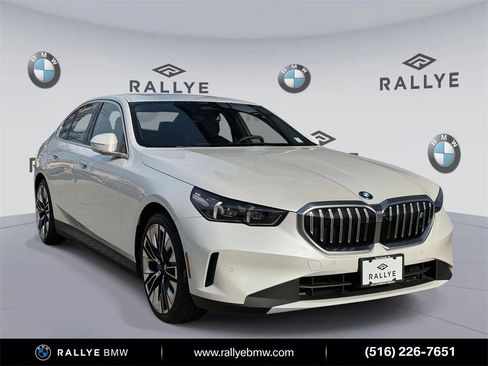 Certified 2025 BMW i5 xDrive40 w/ Premium Package image 1