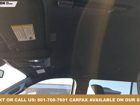 Used 2025 GMC Yukon XL Denali image 2