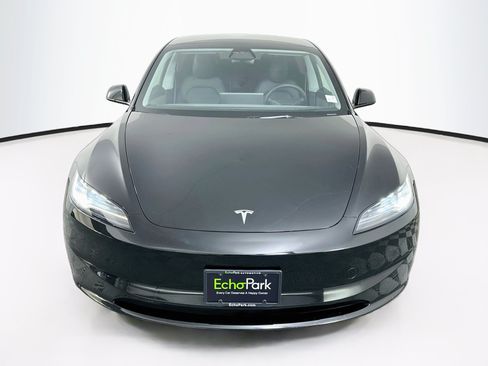 Used 2025 Tesla Model 3 Long Range RWD image 2