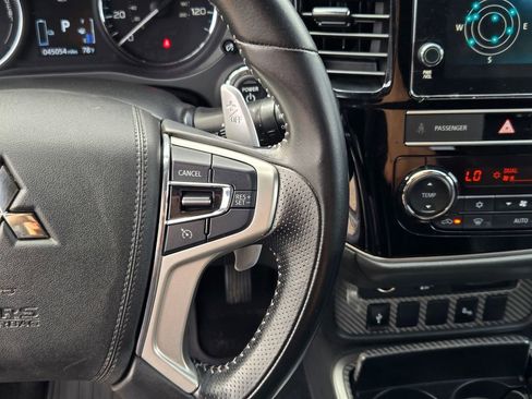 Used 2019 Mitsubishi Outlander SEL image 40