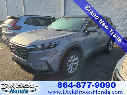 Used 2023 Honda CR-V LX image 1