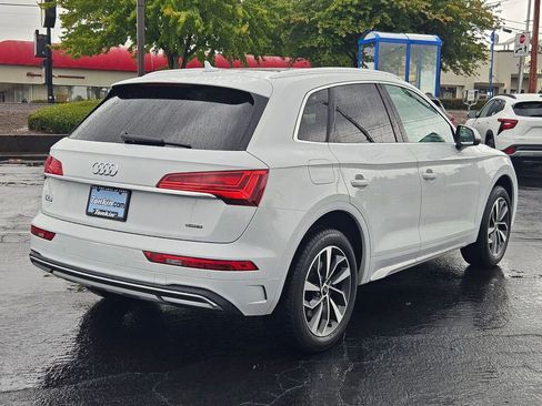 Used 2021 Audi Q5 2.0T Premium w/ Convenience Package image 6